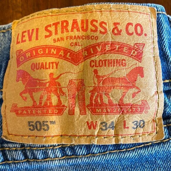 Levi's 505 Straight Leg - 34x30 - Picture 3 of 7